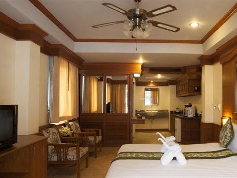 Chaba Kata Beach Hotel 外观 照片