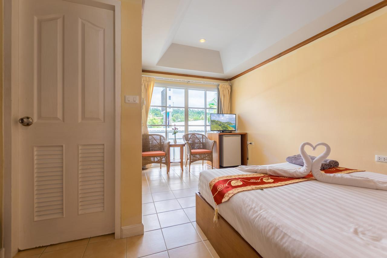 Chaba Kata Beach Hotel 客房 照片
